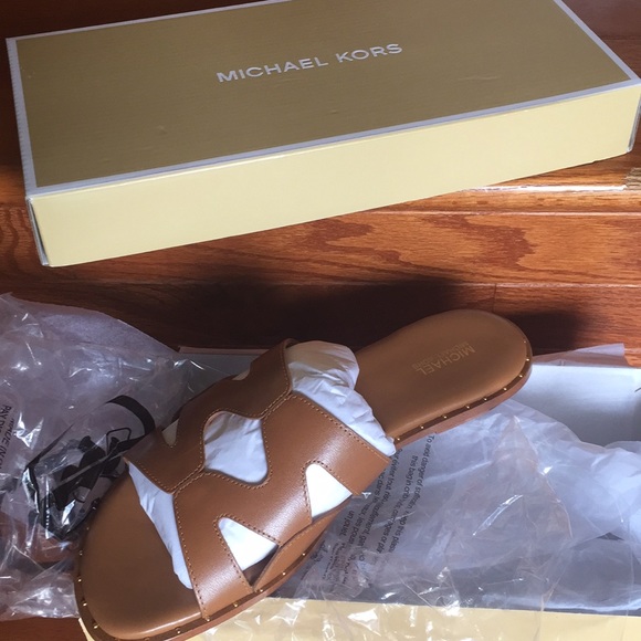 Michael Kiors Slides Sandals - Picture 1 of 5